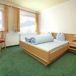 Large In With Terrace Maria Alm am Steinernen Meer
